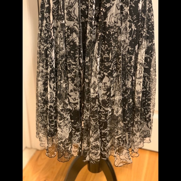 Dress - Picture 4 of 5